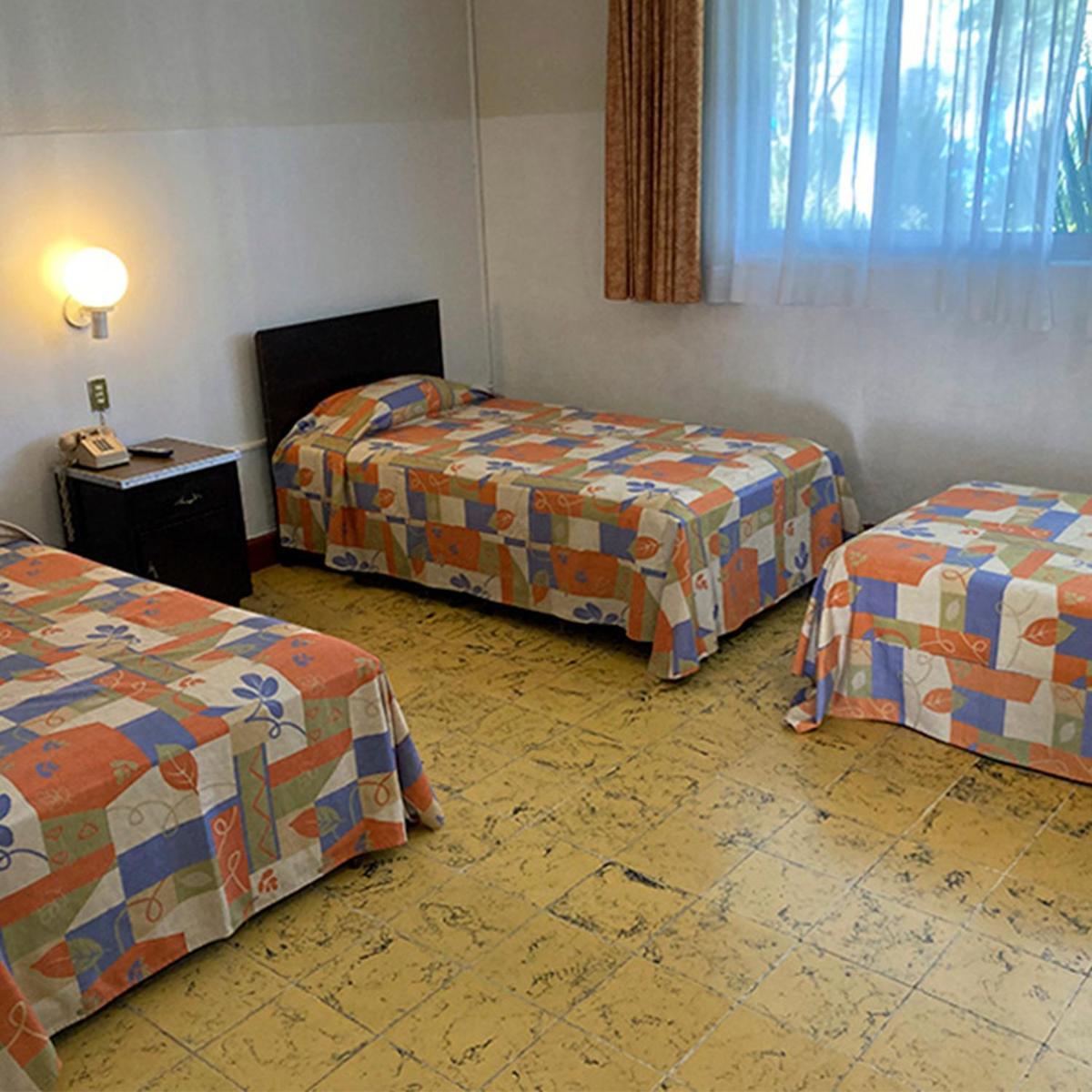 Hotel Y Parque Acuatico La Caldera Abasolo Esterno foto